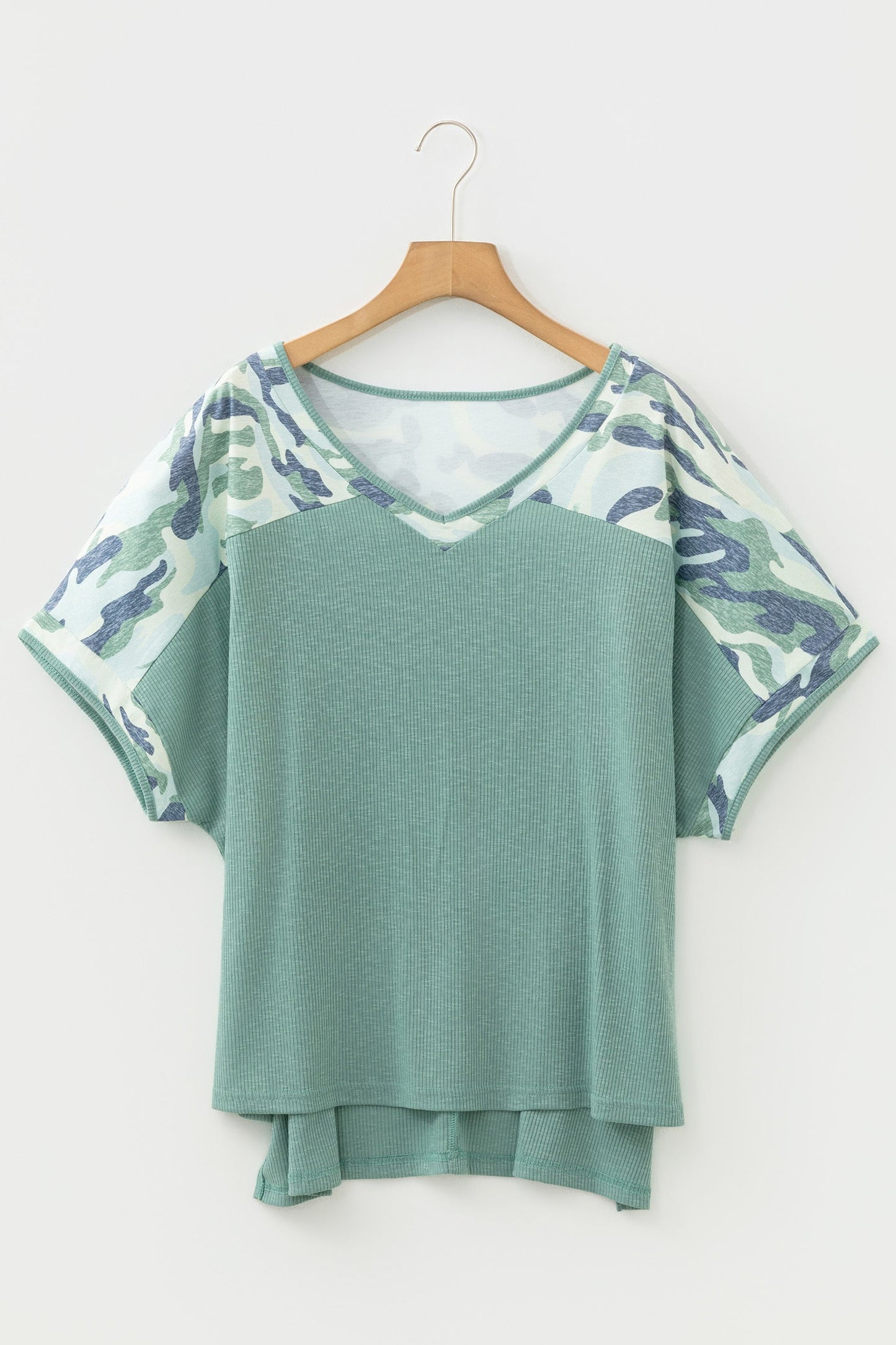 Mazie - Ribbed V-Neck Tee with Camo Patchwork — plus-size top, Kothlis